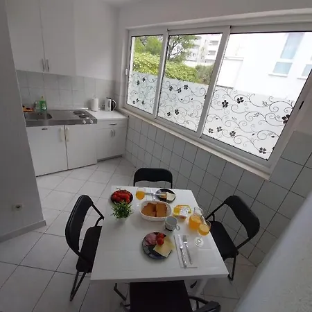 Apartament Studio Ravlic