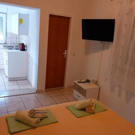 Apartament Studio Ravlic *